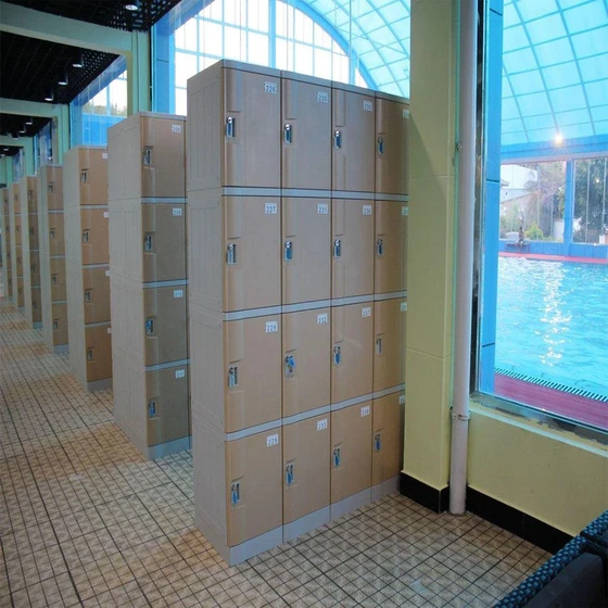 swimming-pool-lockers-1.webp