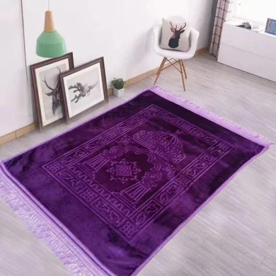 velvet-prayer-mat-2.webp