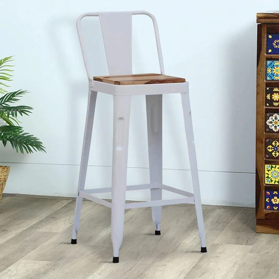 metal-bar-stool-2.webp