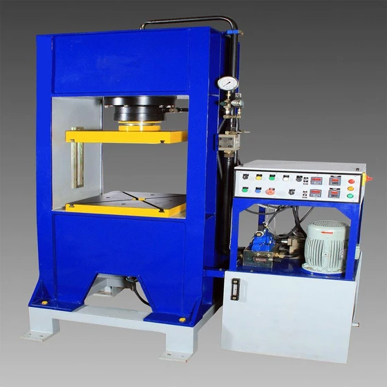 rubber-moulding-machine-2.webp