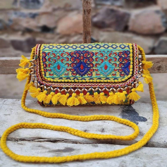 embroidery-sling-bag-2.webp