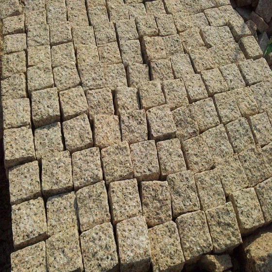 granite-yellow-cobblestone-1.webp
