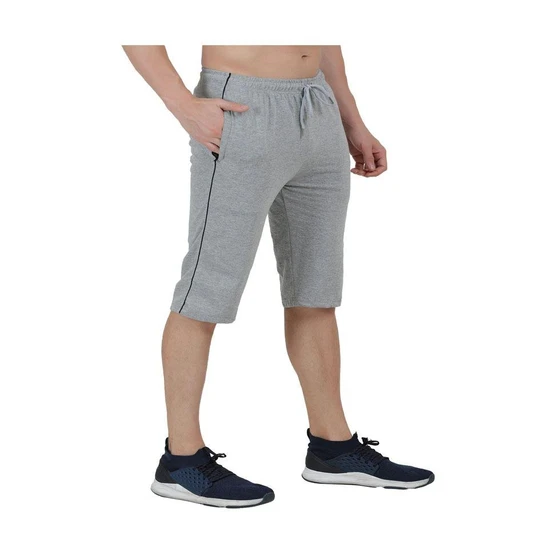men-s-capri-shorts-2.webp