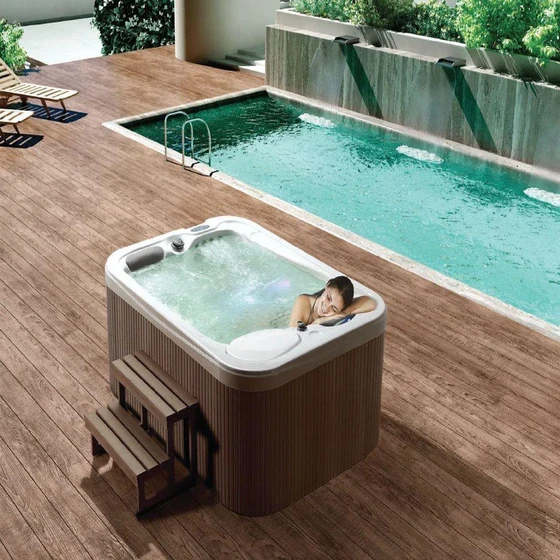 outdoor-spa-pool-2.webp