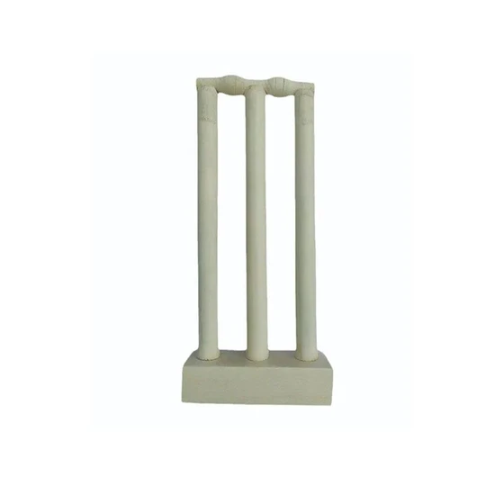 medium-cricket-stumps-2.webp