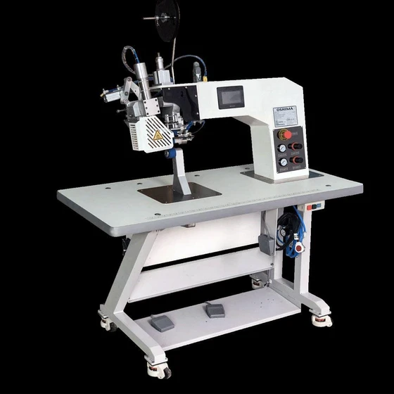 clothing-hot-air-seam-sealing-machine-2.webp