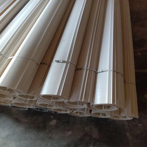 pvc-layer-feeder-2.webp