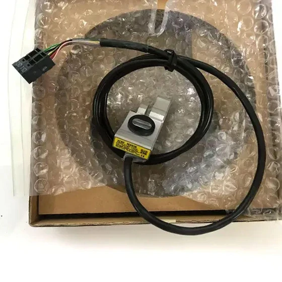fanuc-industrial-sensor-2.webp