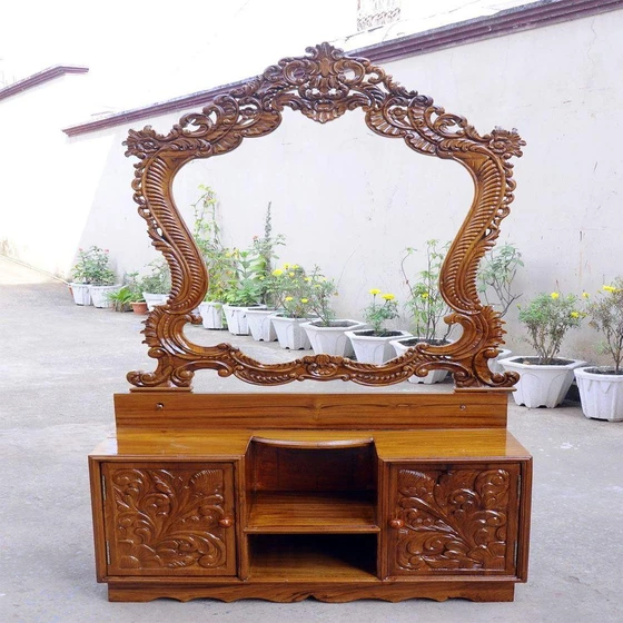 dressing-wooden-mirror-table-2.webp