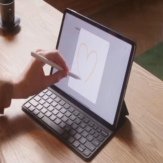 touchscreen-android-notebook-2.webp