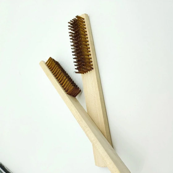 brass-handle-brush-2.webp