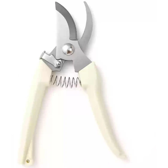 wood-pruning-cutter-2.webp