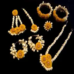 Real Fresh Flower Jewellery Set, Gender FEMALE