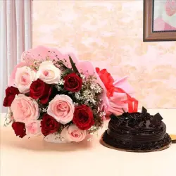 Rose Bouquet, Set Content 10 Gorgeous Red Roses With Green Leaf Colored Lace