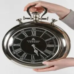 Trendy Metal Handicrafts Modern Metal Wall Clock, Shape Round