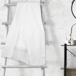 Bath Towel, Brand Bombay Dyeing