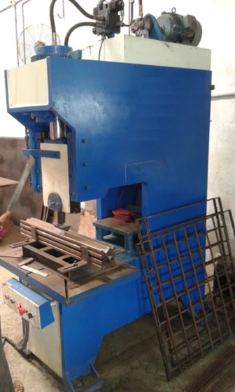 c-type-hydraulic-press-machine-500x500.webp