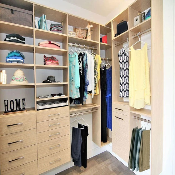 bedroom-custom-wardrobe-2.webp