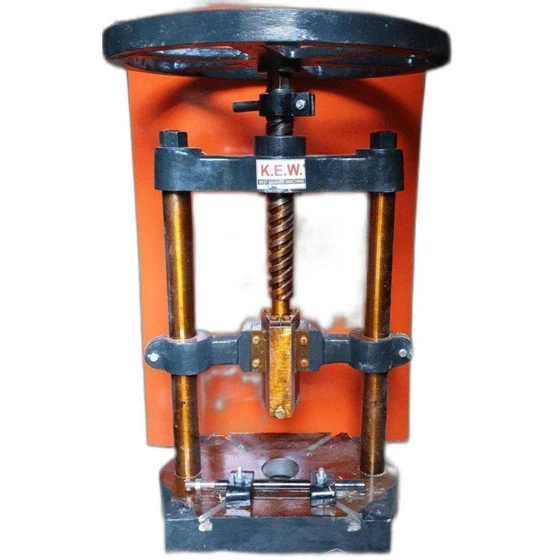 manual-paper-plate-machine-2.webp