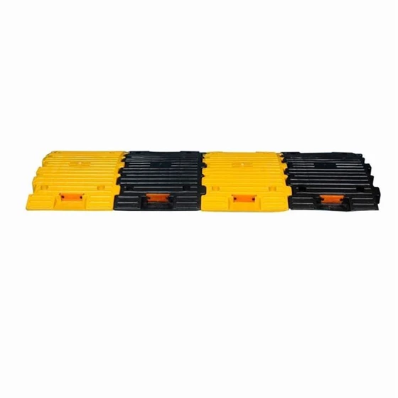metro-plastic-speed-breaker-2.webp