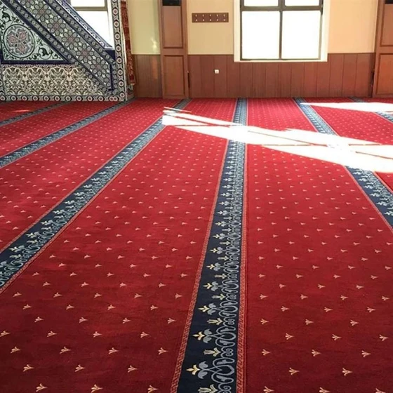 acrylic-mosque-carpet-roll-anti-skid-feature-2.webp