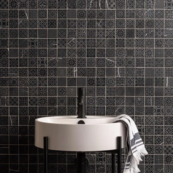 black-mosaic-wall-tiles-2.webp