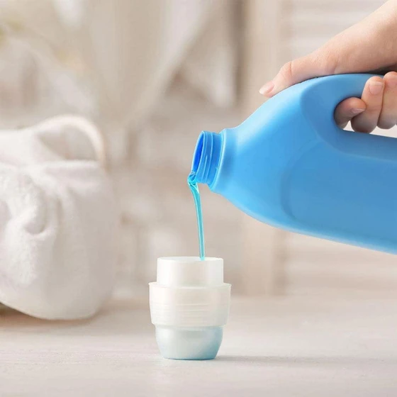 xone-laundry-detergent-liquid-2.webp