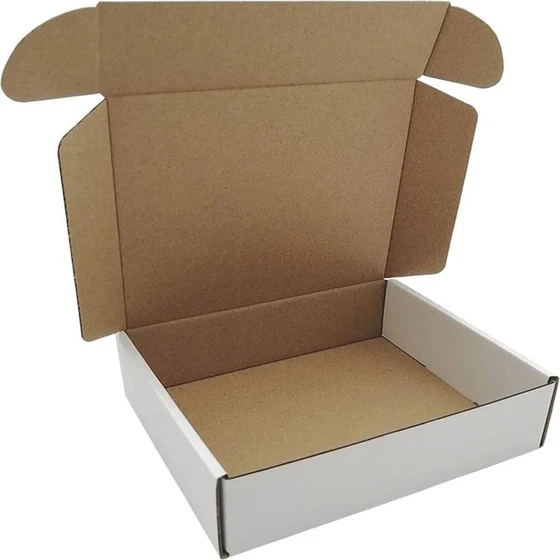 white-corrugated-packaging-boxes-2.webp