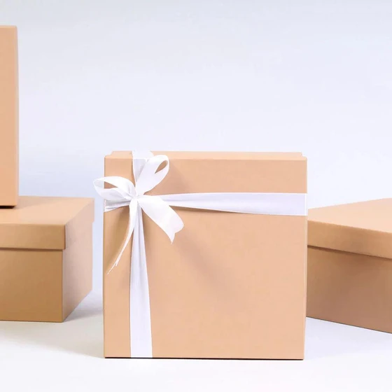 gift-packaging-corrugated-box-2.webp