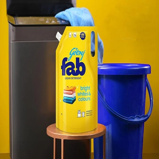godrej-liquid-detergent-color-shield-2.webp