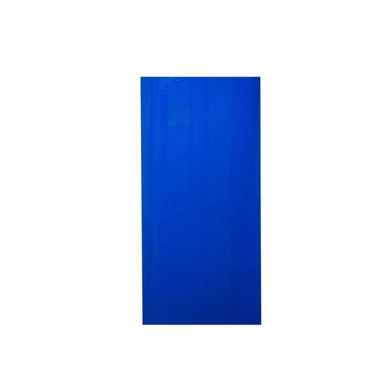 lacquered-glass-blue-2.webp