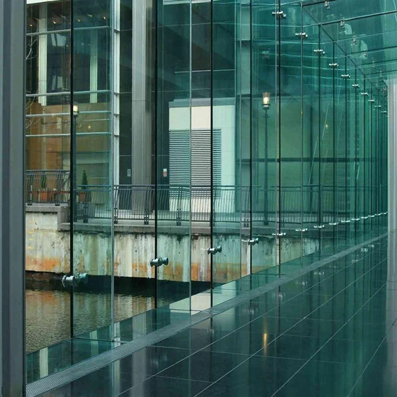 tempered-glass-partitions-2.webp