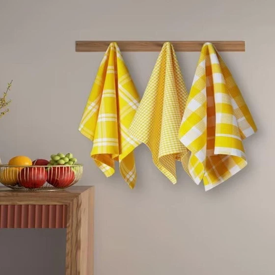 checked-linen-towels-2.webp