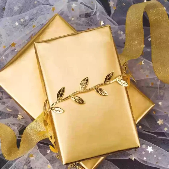 gift-wrapping-paper-1.webp