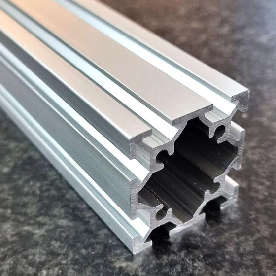 t-slot-aluminium-extrusion-2.webp