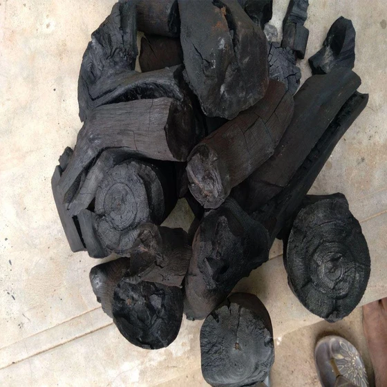 hard-wood-charcoal-2.webp
