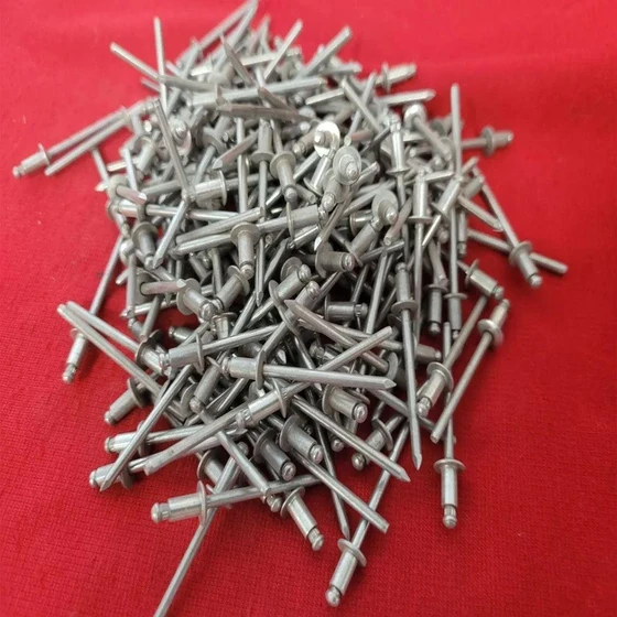 round-aluminum-rivet-2.webp