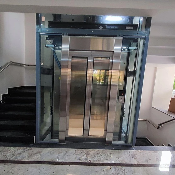 showroom-passenger-lift-2.webp