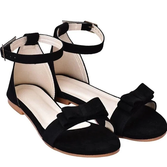 ladies-flat-sandals-2.webp