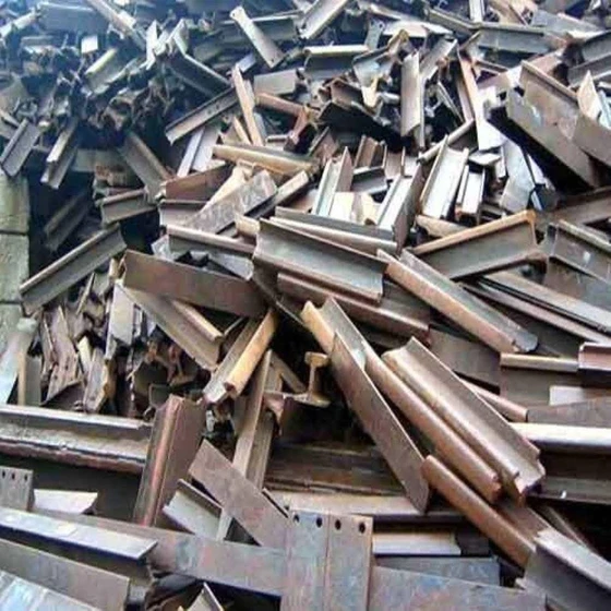 metallic-recyclable-rail-scrap-2.webp