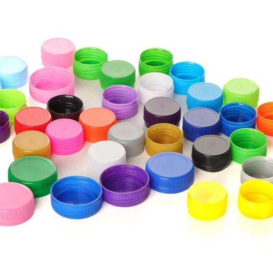 custom-plastic-cap-1.webp