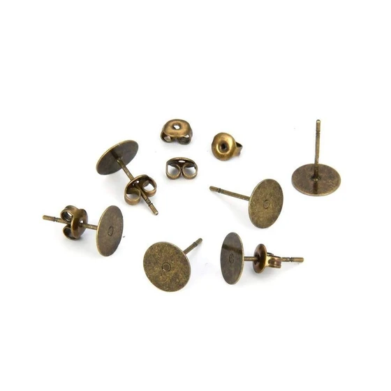 fancy-brass-ear-stud-2.webp