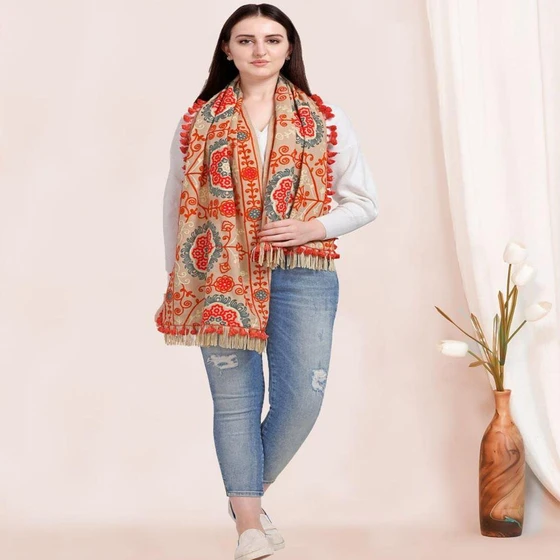 glossy-embroidered-stoles-2.webp