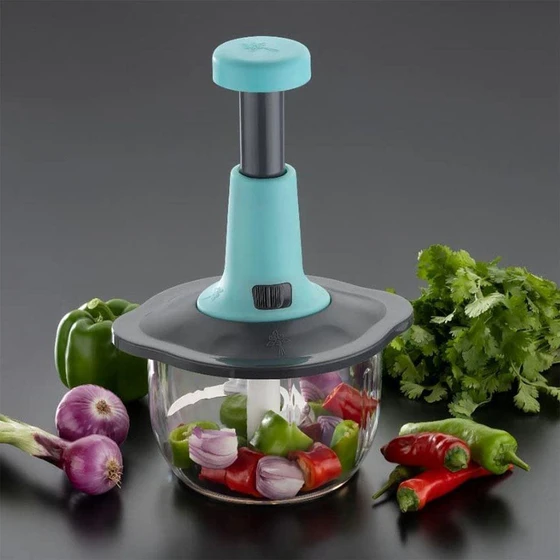 push-hand-veggie-chopper-2.webp