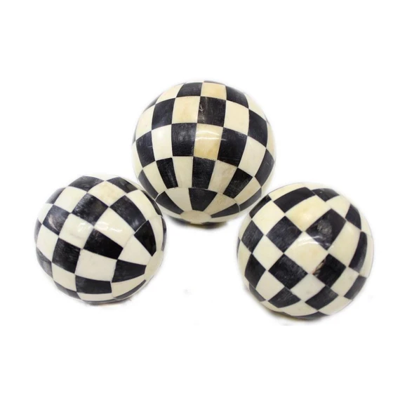 horn-inlaid-balls-2.webp