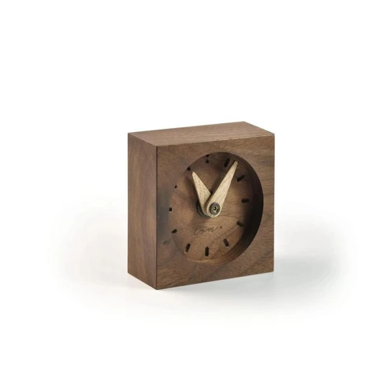 table-clock-wooden-2.webp