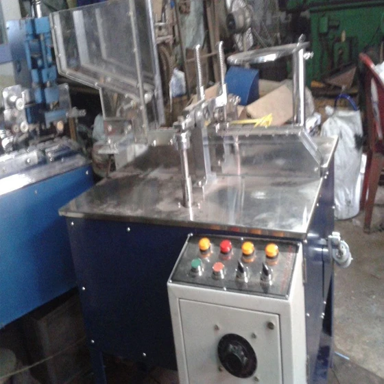 ball-pen-adapter-fitting-machine-2.webp