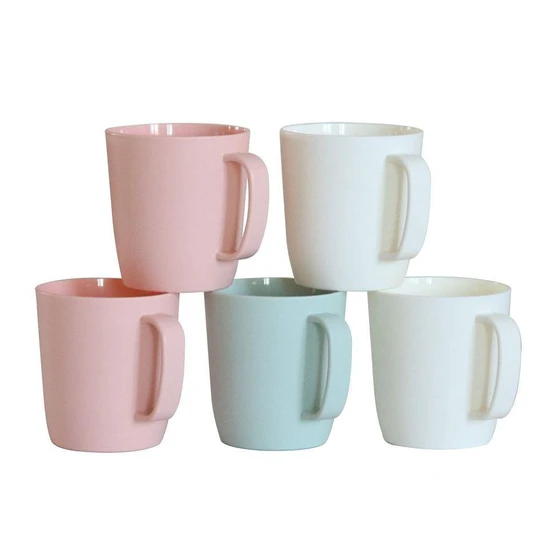 coffee-plastic-mug-2.webp