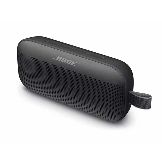 oval-portable-speaker-2.webp