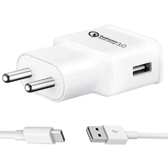 adaptive-travel-charger-2.webp